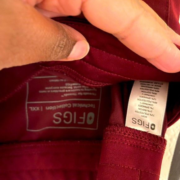 Figs Scurbs - Picture 4 of 7